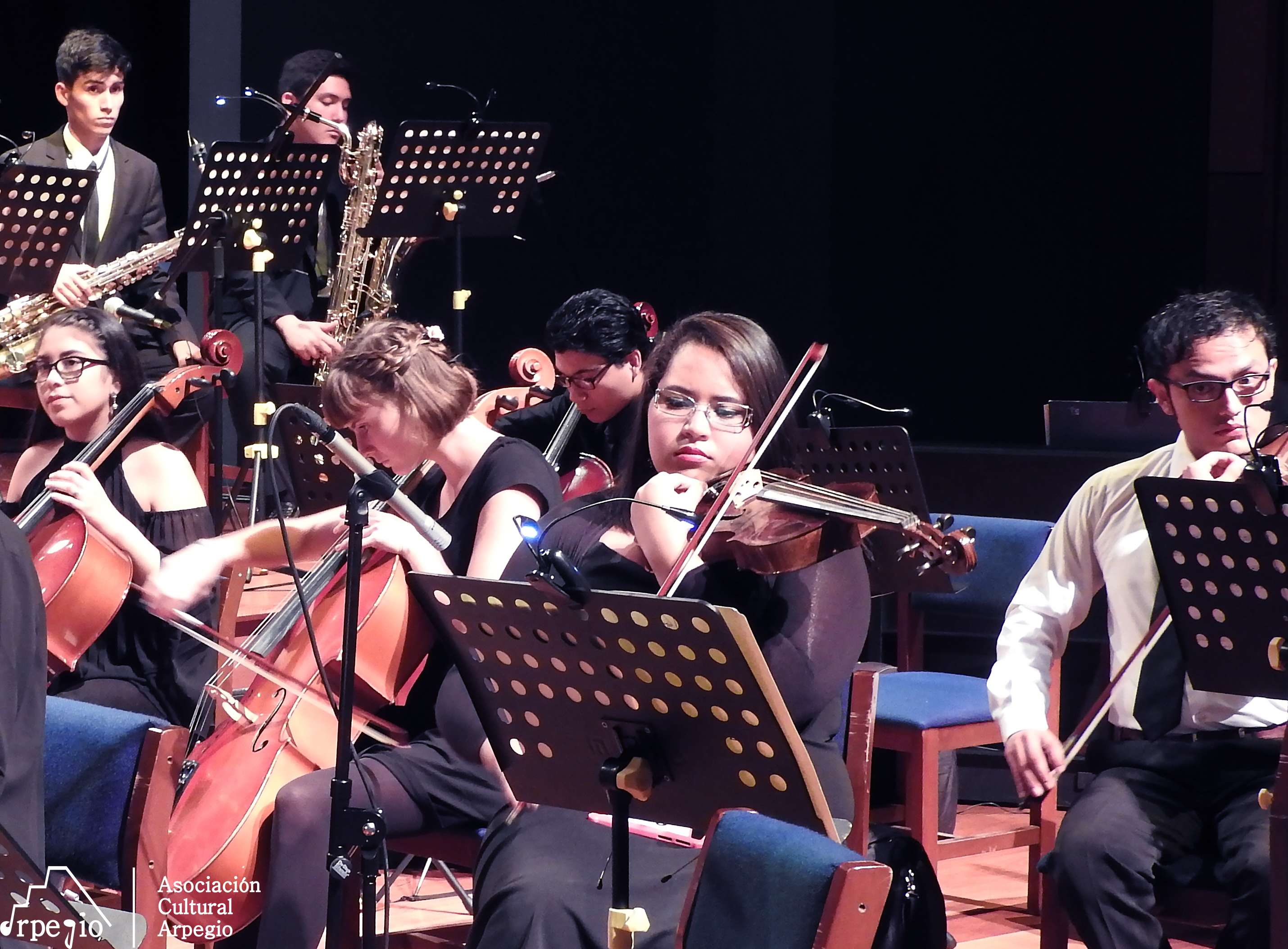 CONCIERTO DE PEL&Iacute;CULA